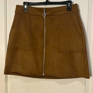 Beige flocked Mini Skirt with Zipper Detail